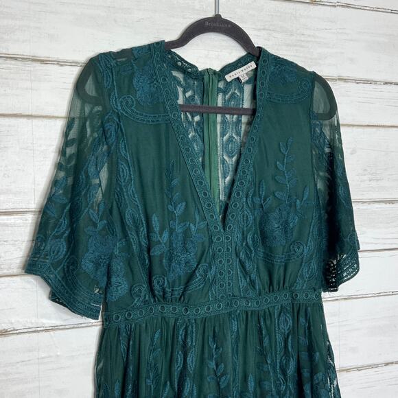 Haute Monde Forest Green Embroidered Dress Size Medium - Picture 6 of 11